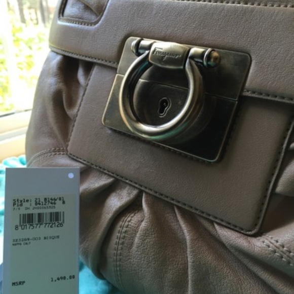 Salvatore Ferragamo Shoulder Bag - Picture 2 of 8